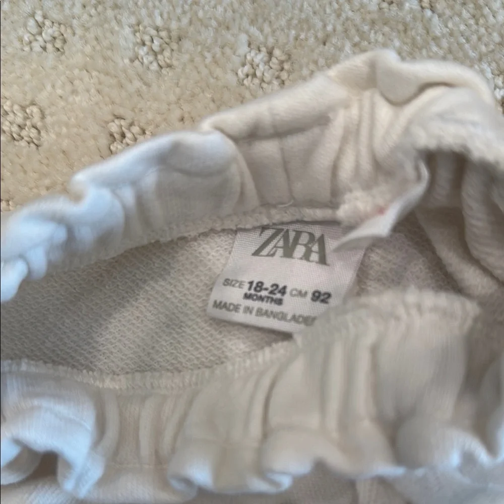 Zara Kids Ruffled Cream Shorts